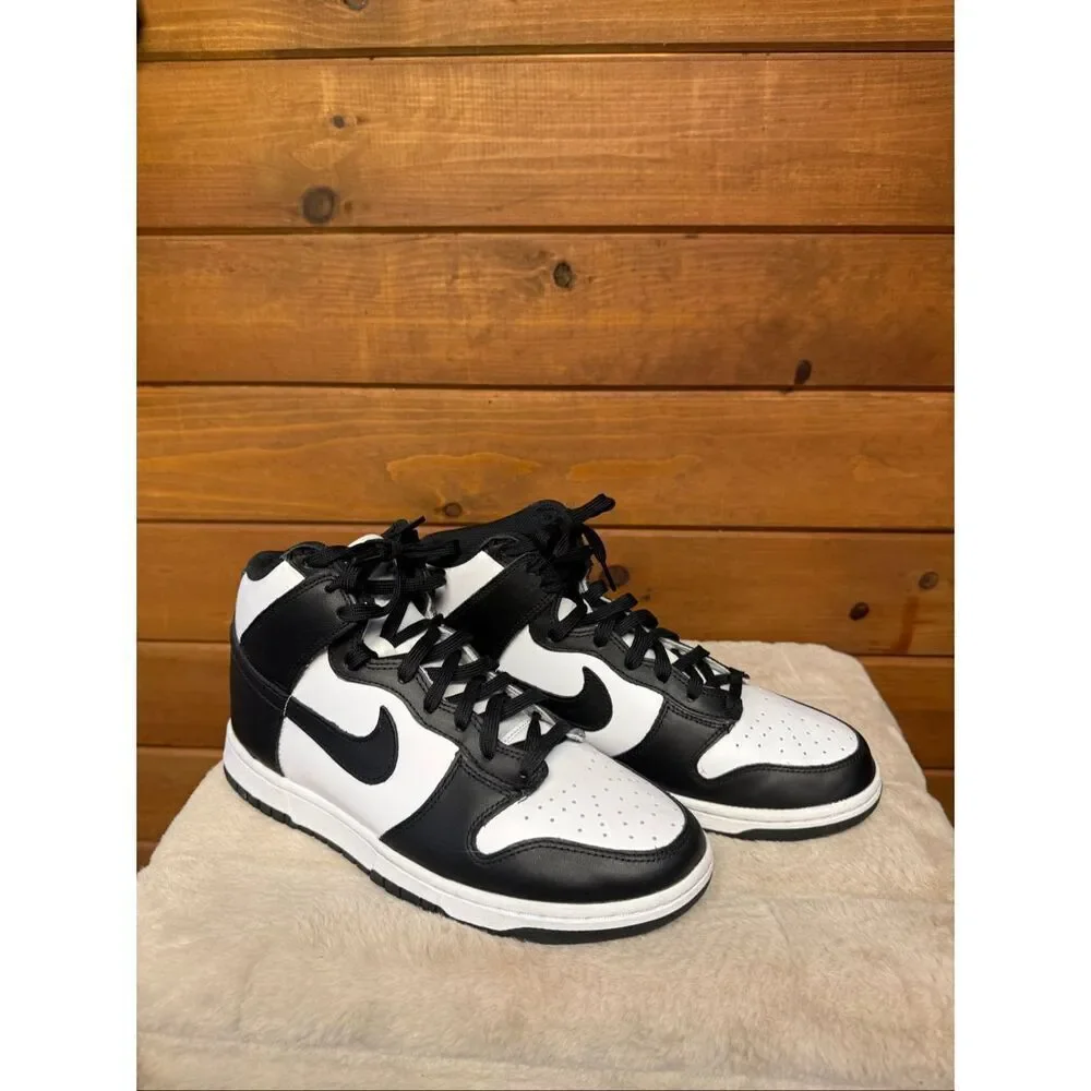 Nike Womans  Dunk High Retro sneakers black/ white 